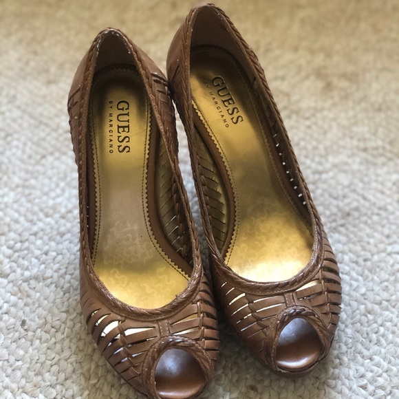 Guess Heels - Picture 2 of 4